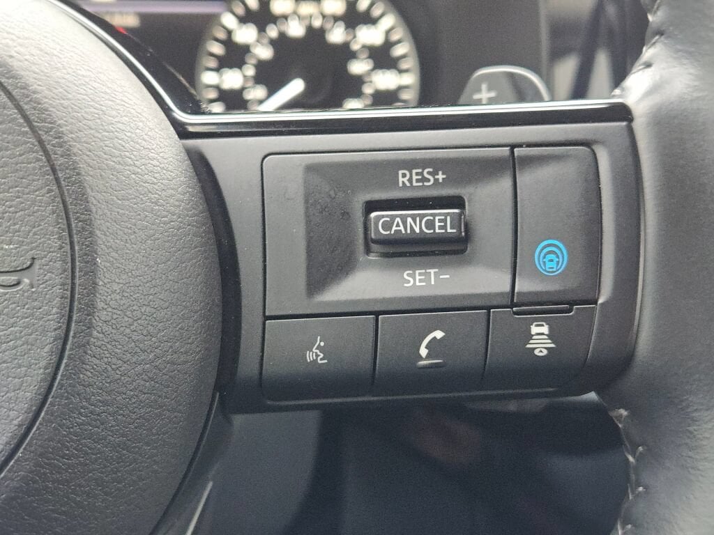2025 Nissan Pathfinder SL - Photo 31
