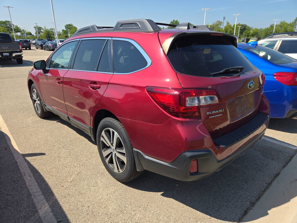 2018 Subaru Outback 2.5i Limited photo 3
