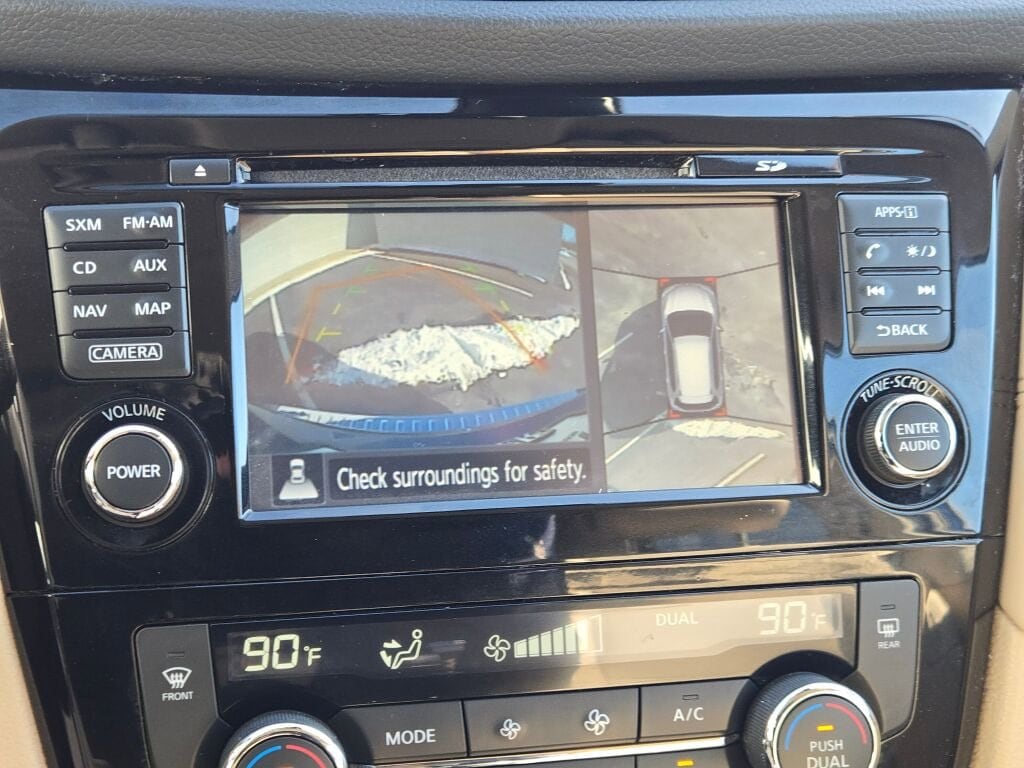 2017 NISSAN ROGUE - Image 26