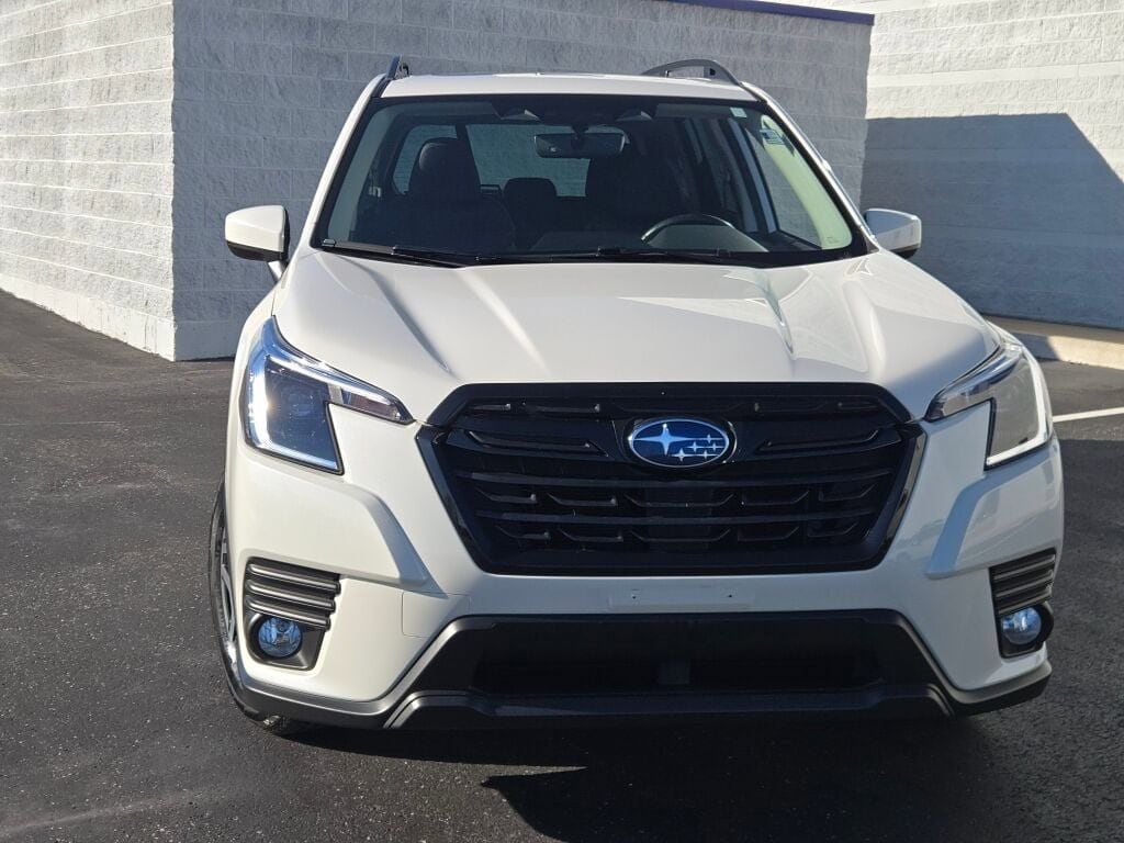 2023 SUBARU FORESTER - Image 4