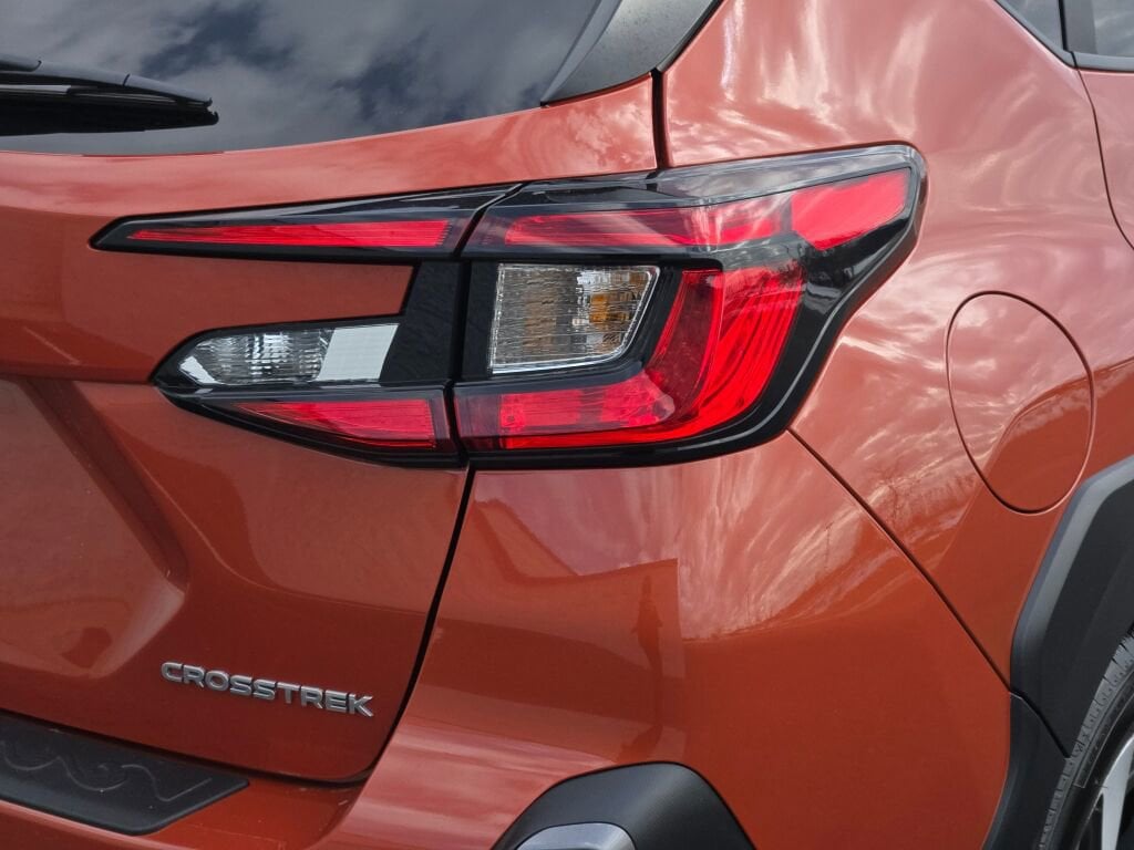 2025 SUBARU CROSSTREK - Image 12