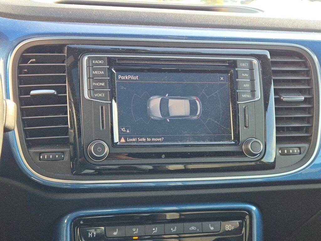 2018 VOLKSWAGEN BEETLE - Image 16