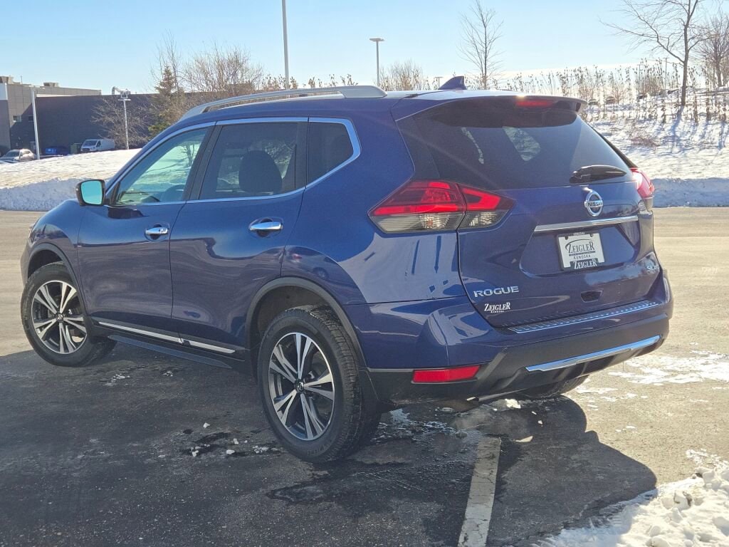 2017 NISSAN ROGUE - Image 13