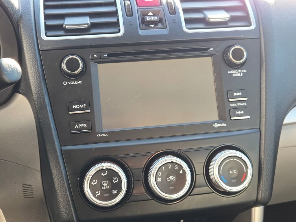 2017 SUBARU FORESTER - Image 22