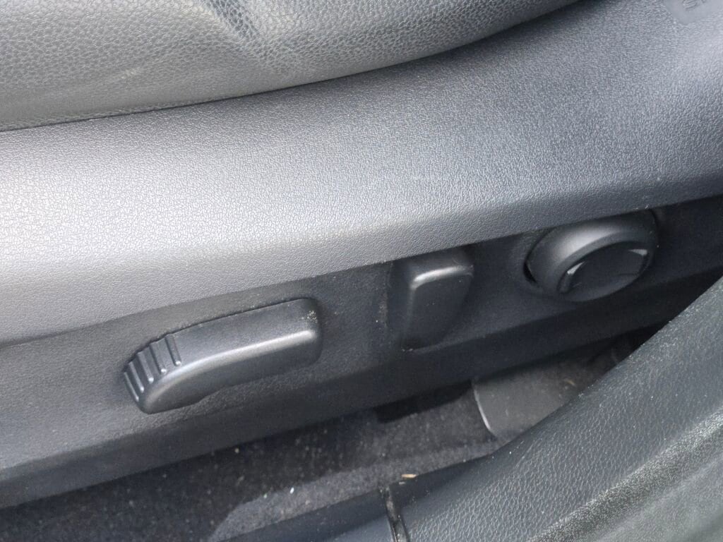 2020 SUBARU OUTBACK - Image 24