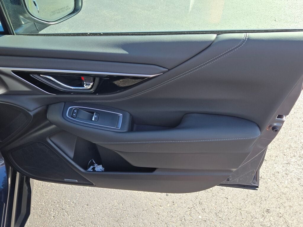 2025 SUBARU OUTBACK - Image 5