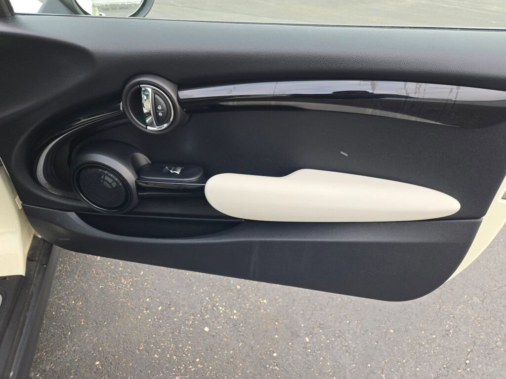 2019 MINI HARDTOP - Image 10