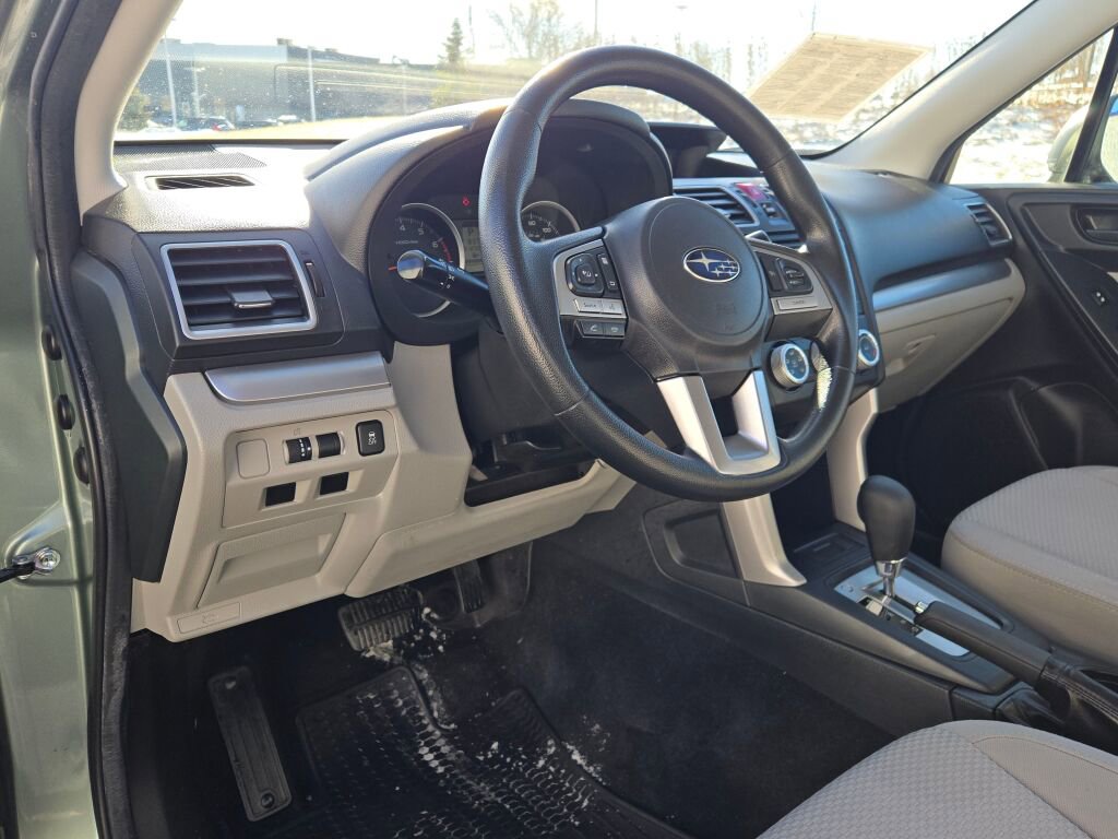 2017 SUBARU FORESTER - Image 20