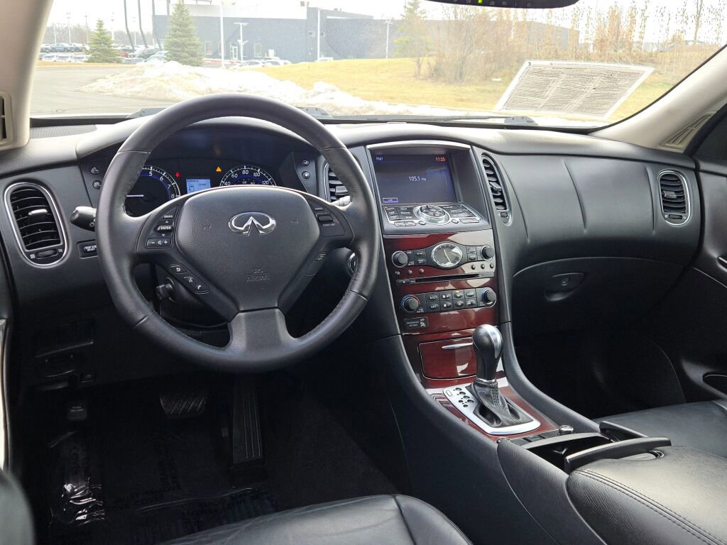 2017 INFINITI QX50 - Image 17