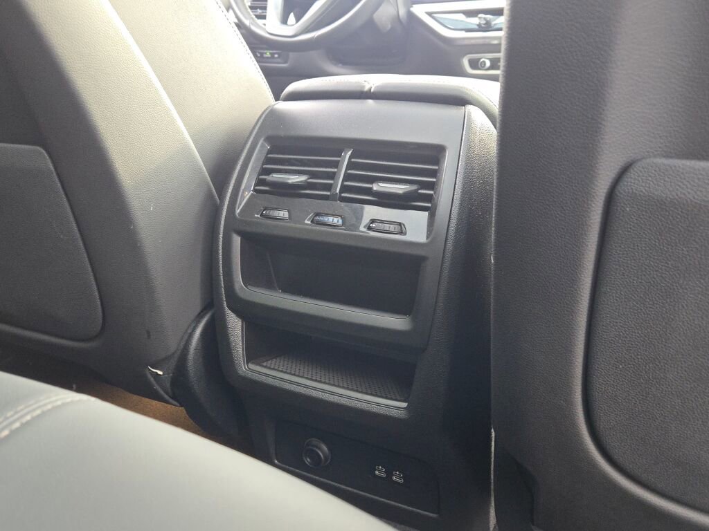 2026 BMW X5 - Image 10