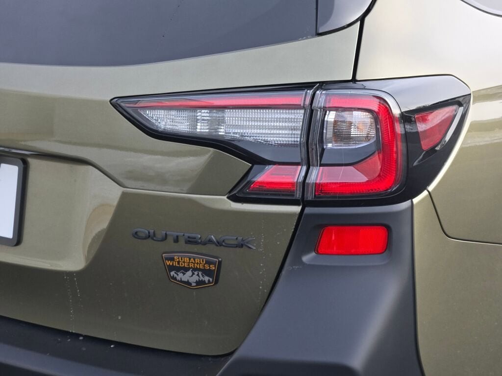 2025 SUBARU OUTBACK - Image 12