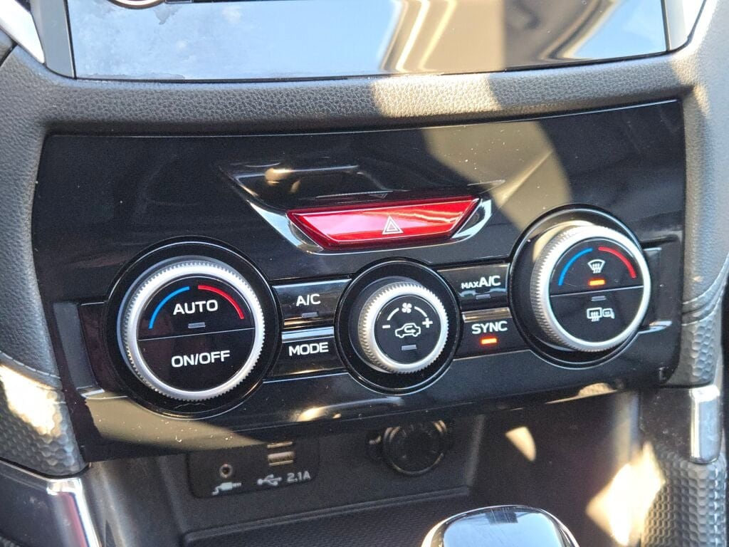 2023 SUBARU FORESTER - Image 28