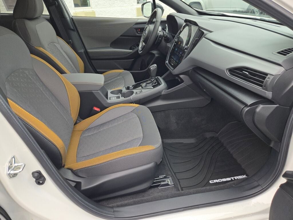 2025 SUBARU CROSSTREK - Image 7