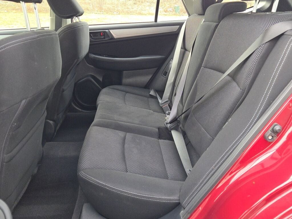 2019 SUBARU OUTBACK - Image 15