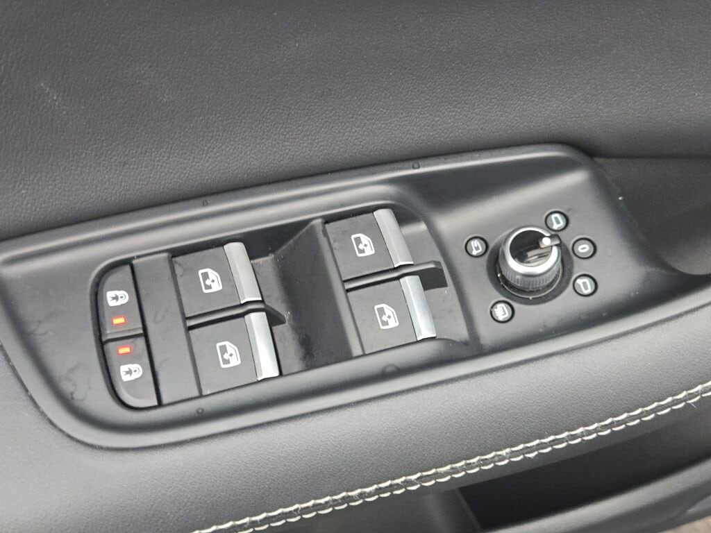 2025 AUDI Q7 - Image 20