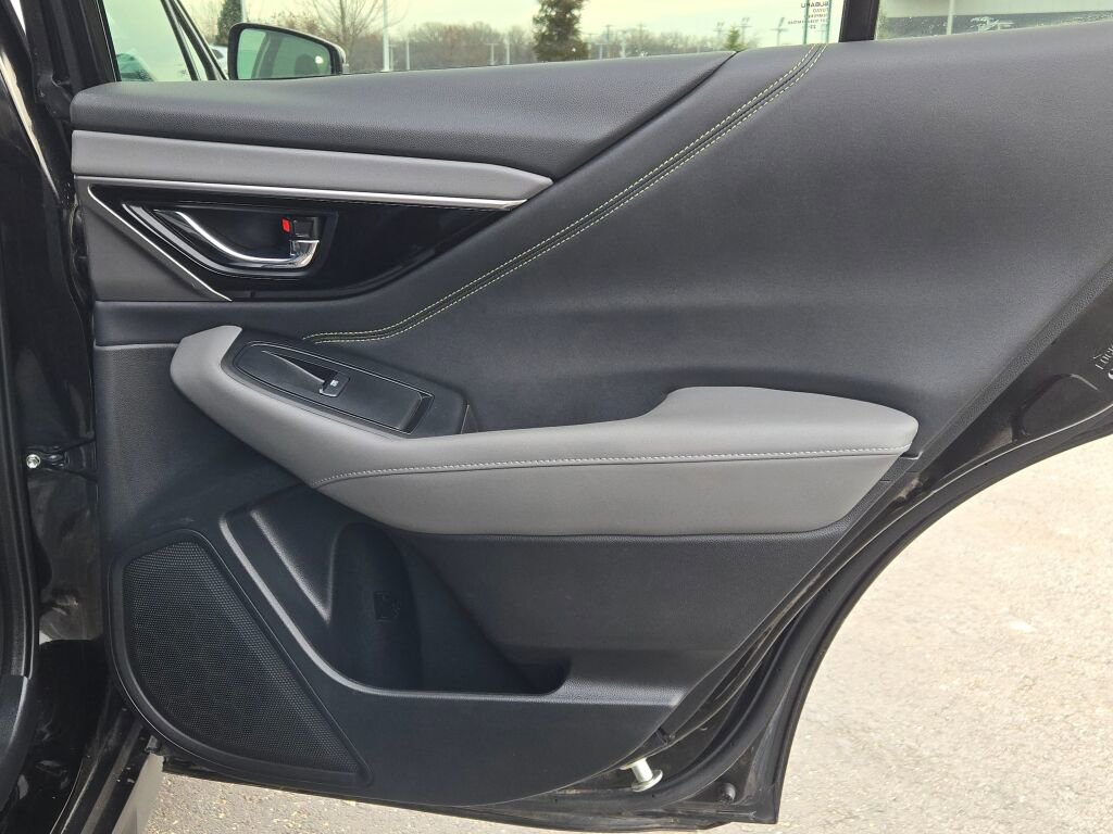 2023 SUBARU OUTBACK - Image 10