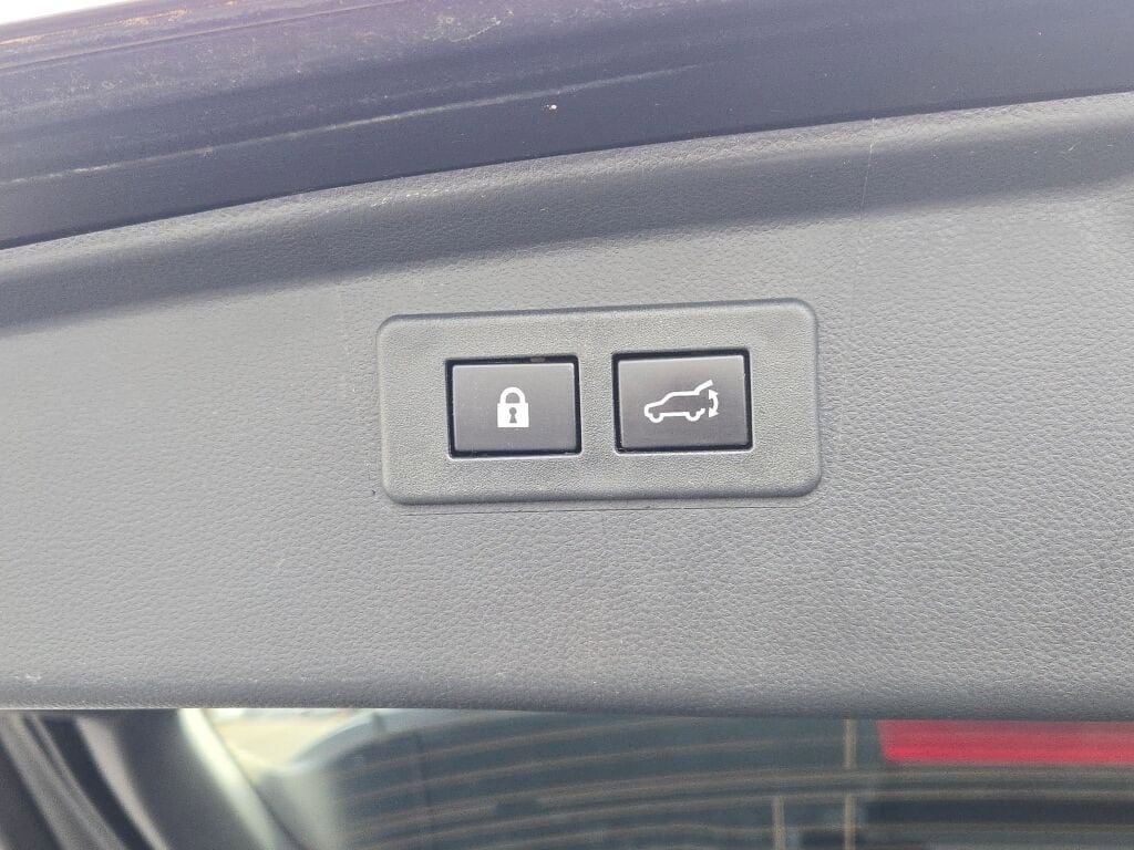 2023 SUBARU OUTBACK - Image 16