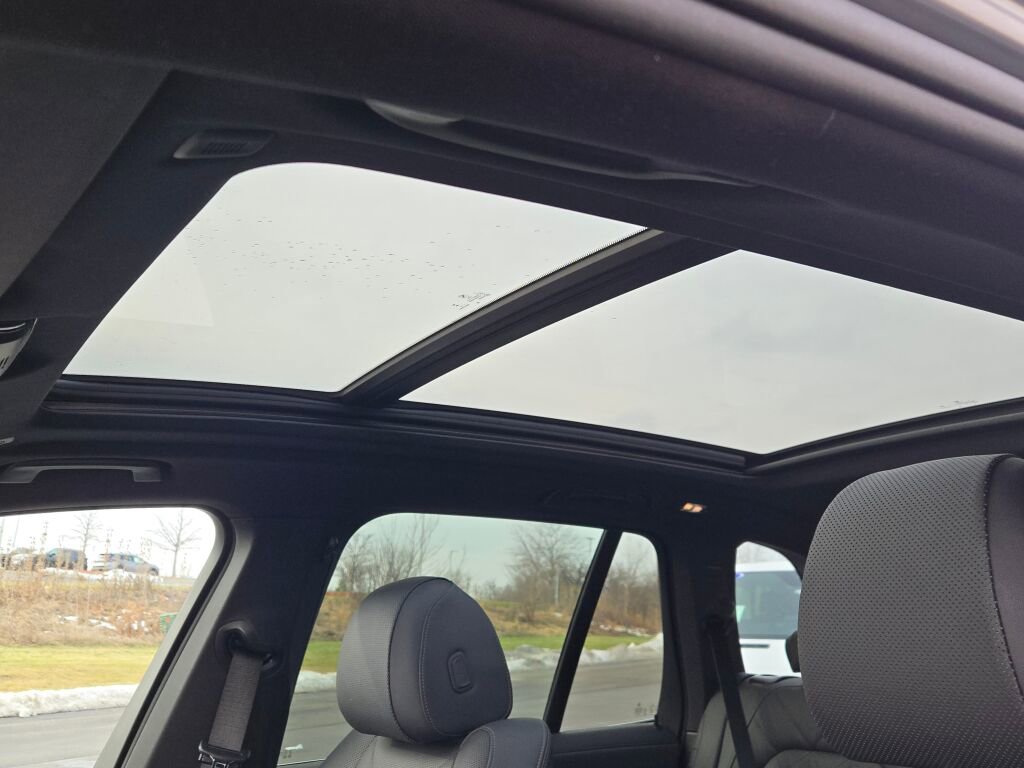 2026 BMW X5 - Image 25