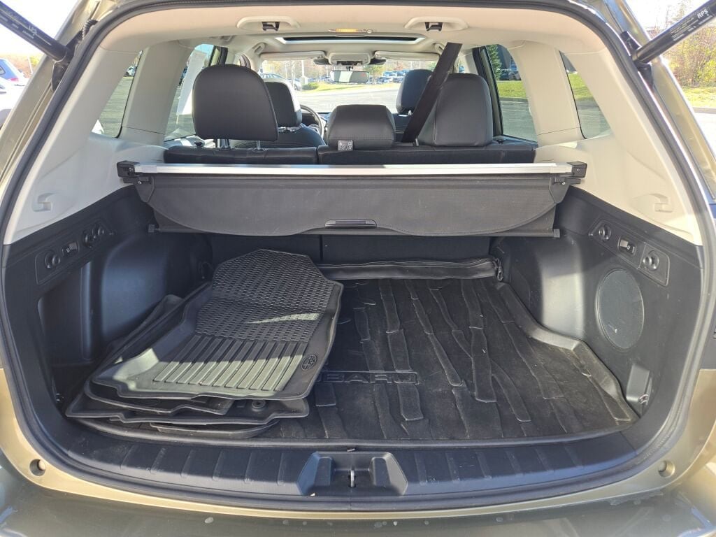 2023 SUBARU FORESTER - Image 17