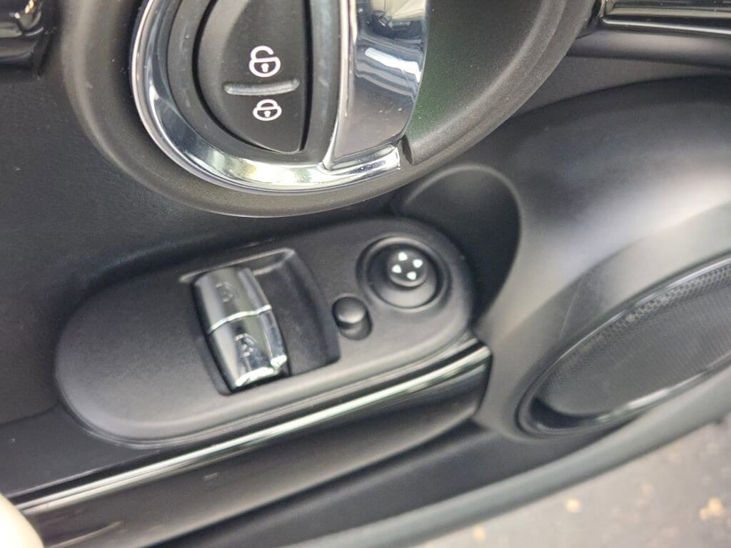 2019 MINI HARDTOP - Image 15