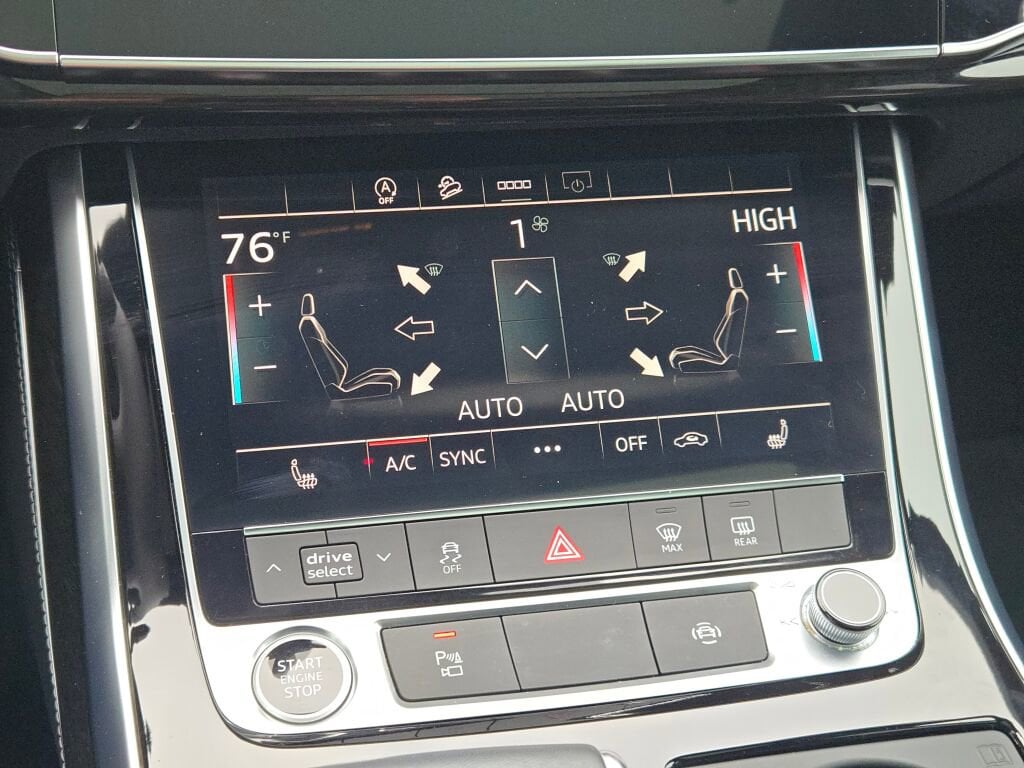 2025 AUDI Q7 - Image 29