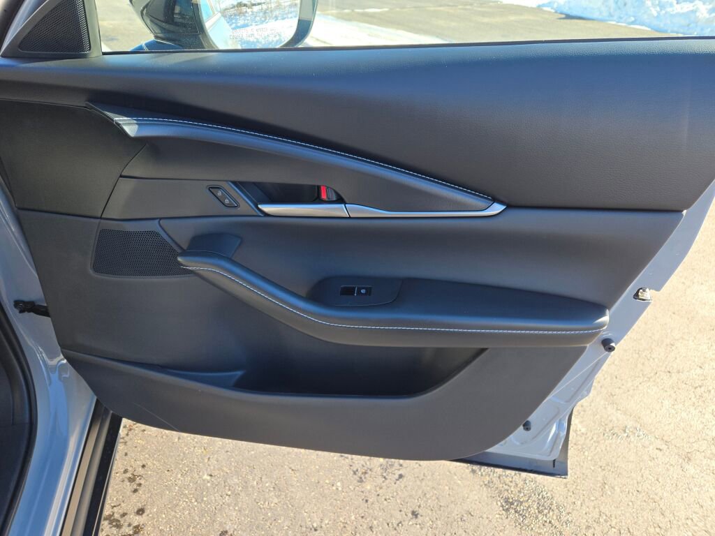 2026 MAZDA CX-30 - Image 5