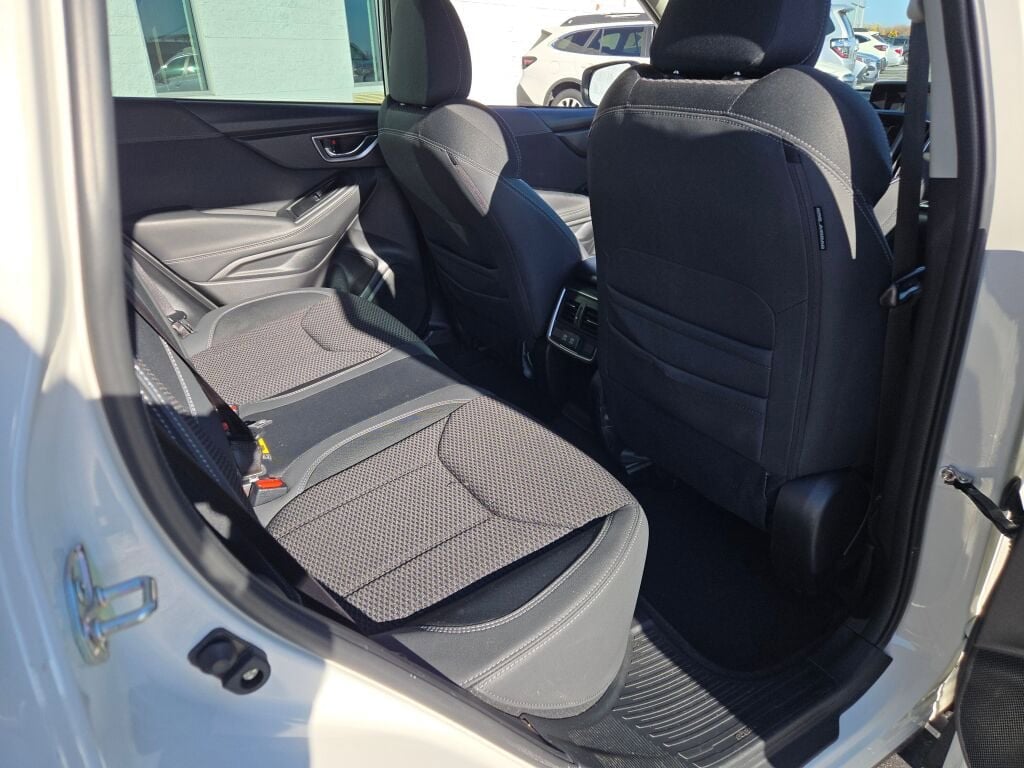 2023 SUBARU FORESTER - Image 9