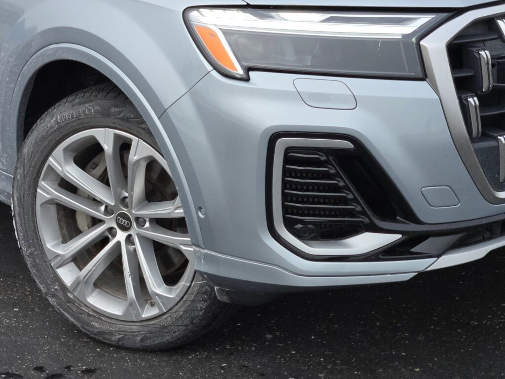 2025 AUDI Q7 - Image 3