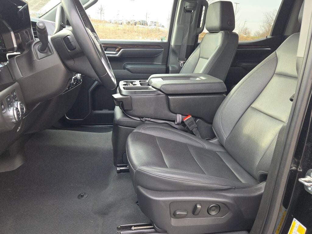 2025 GMC SIERRA - Image 20