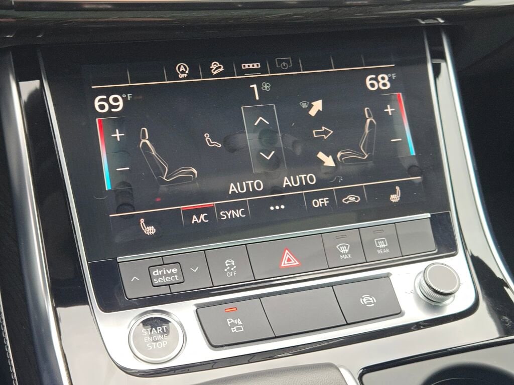 2025 AUDI Q7 - Image 30