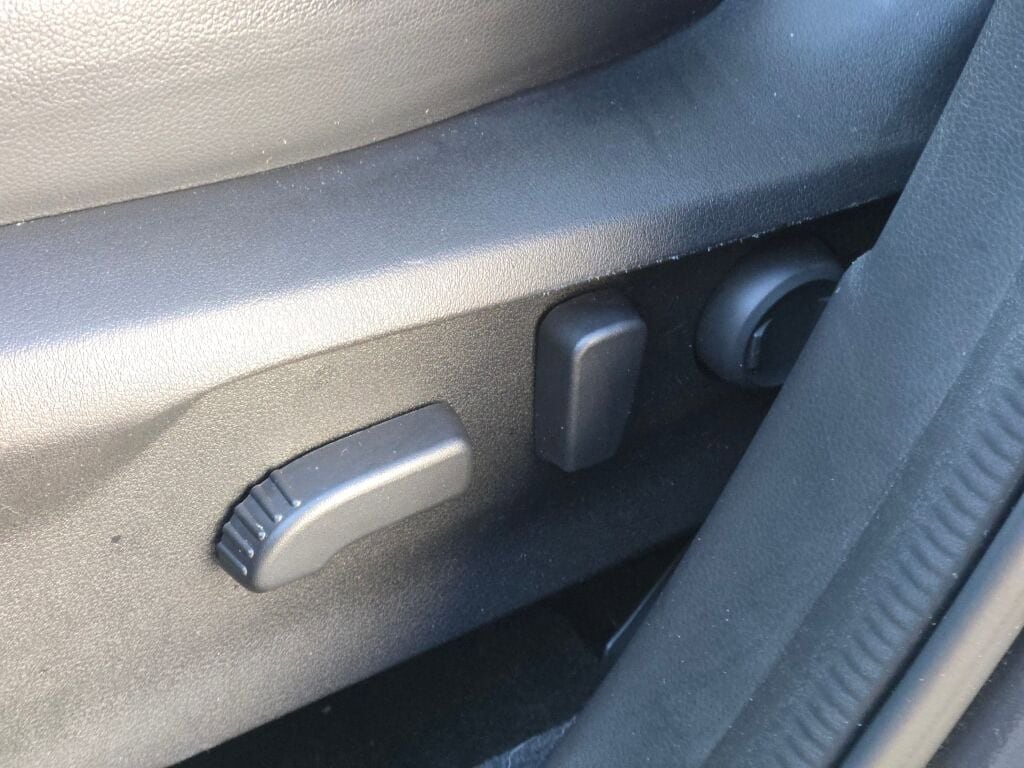 2023 SUBARU FORESTER - Image 22