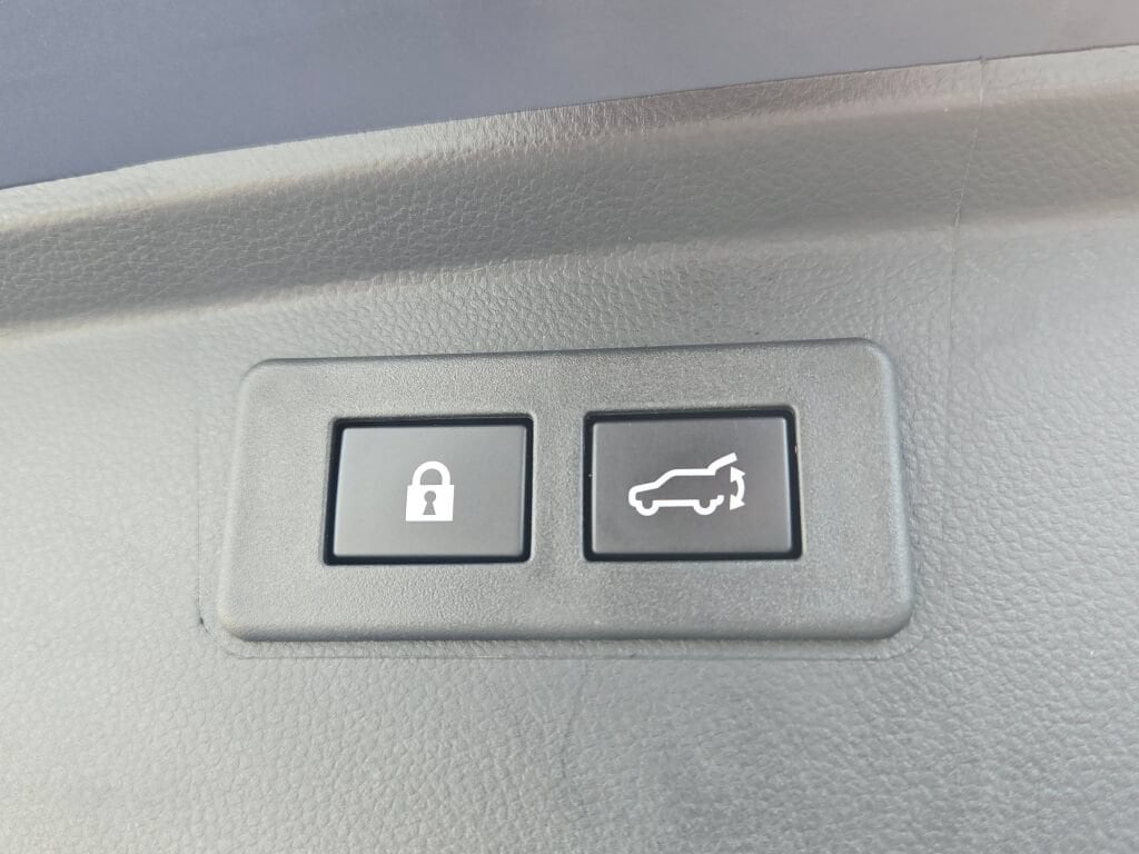 2025 Subaru Outback Limited - Photo 16