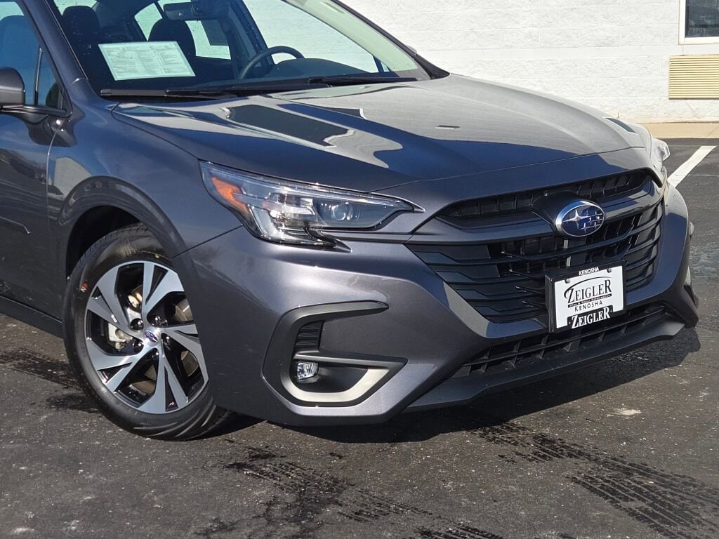 2025 SUBARU LEGACY - Image 2