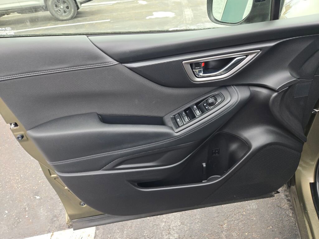 2022 SUBARU FORESTER - Image 18