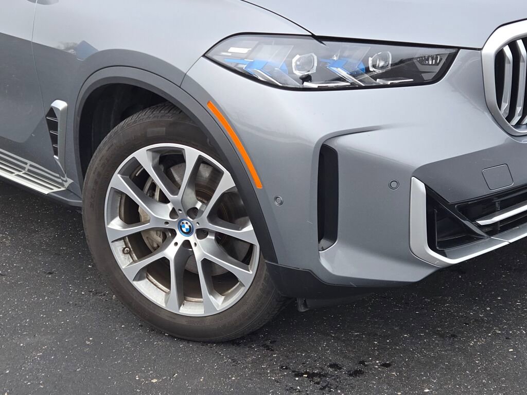 2025 BMW X5 - Image 3