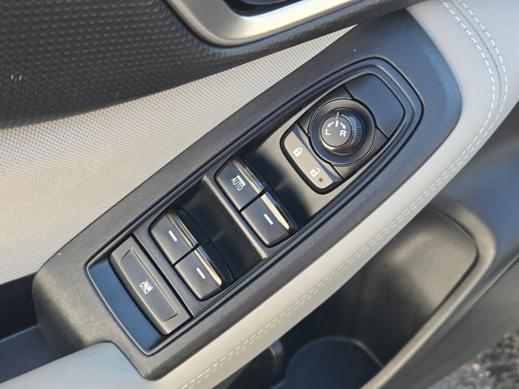 2022 SUBARU FORESTER - Image 19