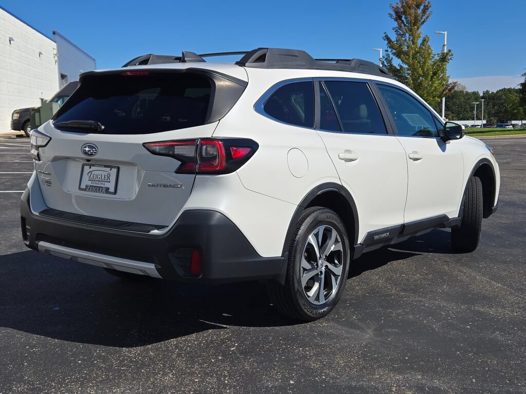 2020 Subaru Outback Limited - Photo 11