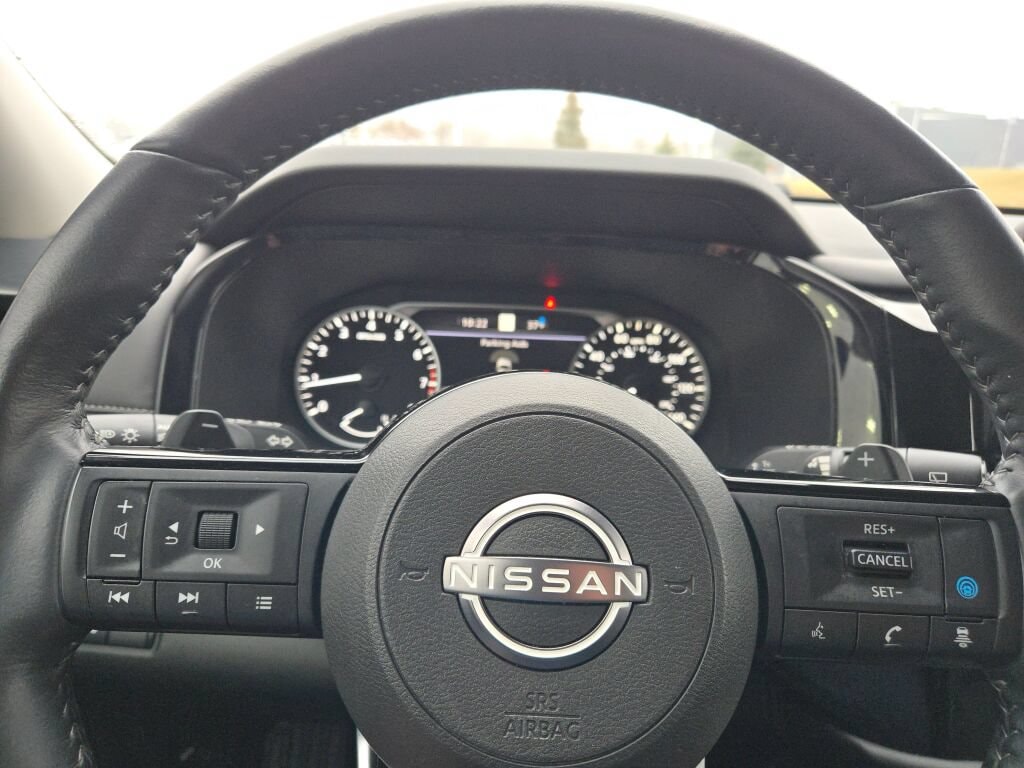 2025 Nissan Pathfinder SL - Photo 32