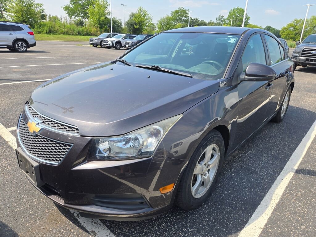 Used 2014 Chevrolet Cruze 1LT with VIN 1G1PC5SB1E7238884 for sale in Kenosha, WI