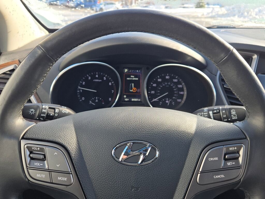 2017 HYUNDAI SANTA FE - Image 33