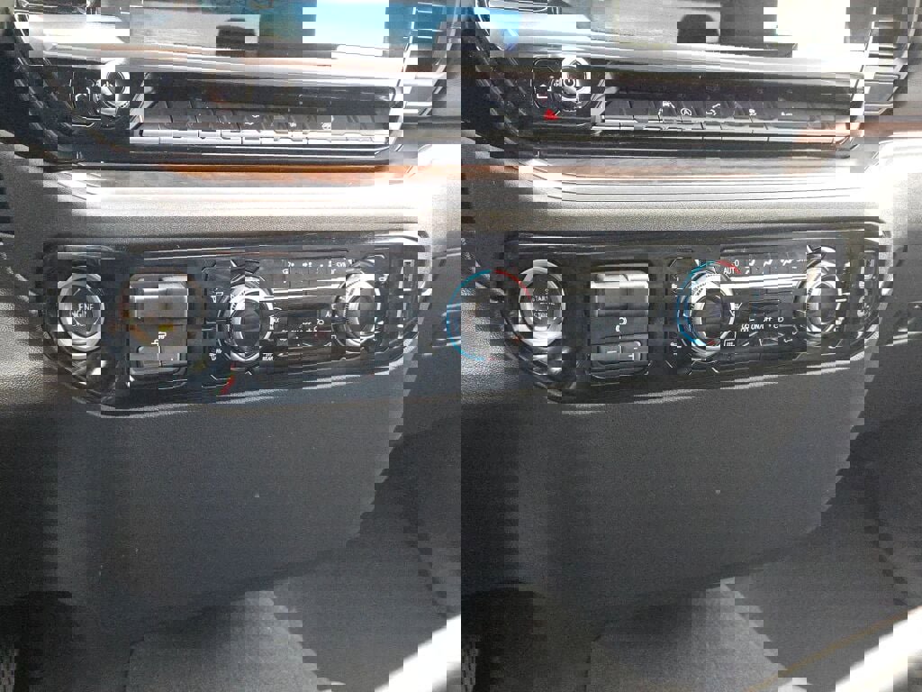 2025 GMC SIERRA - Image 23