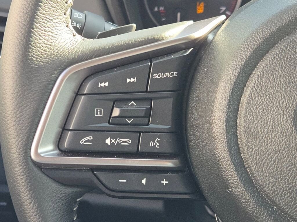 2025 SUBARU LEGACY - Image 30