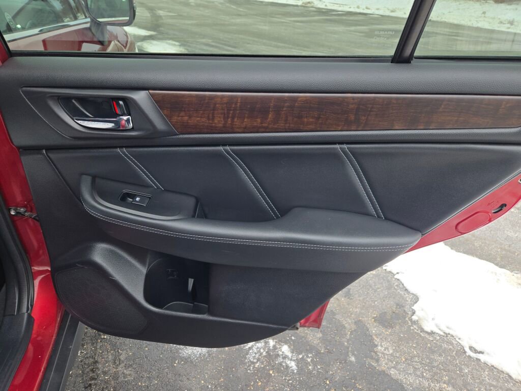 2019 SUBARU OUTBACK - Image 8