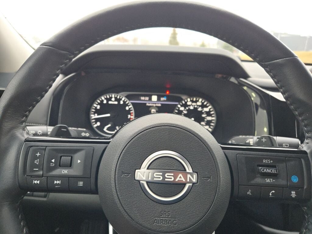 2025 Nissan Pathfinder SL - Photo 32