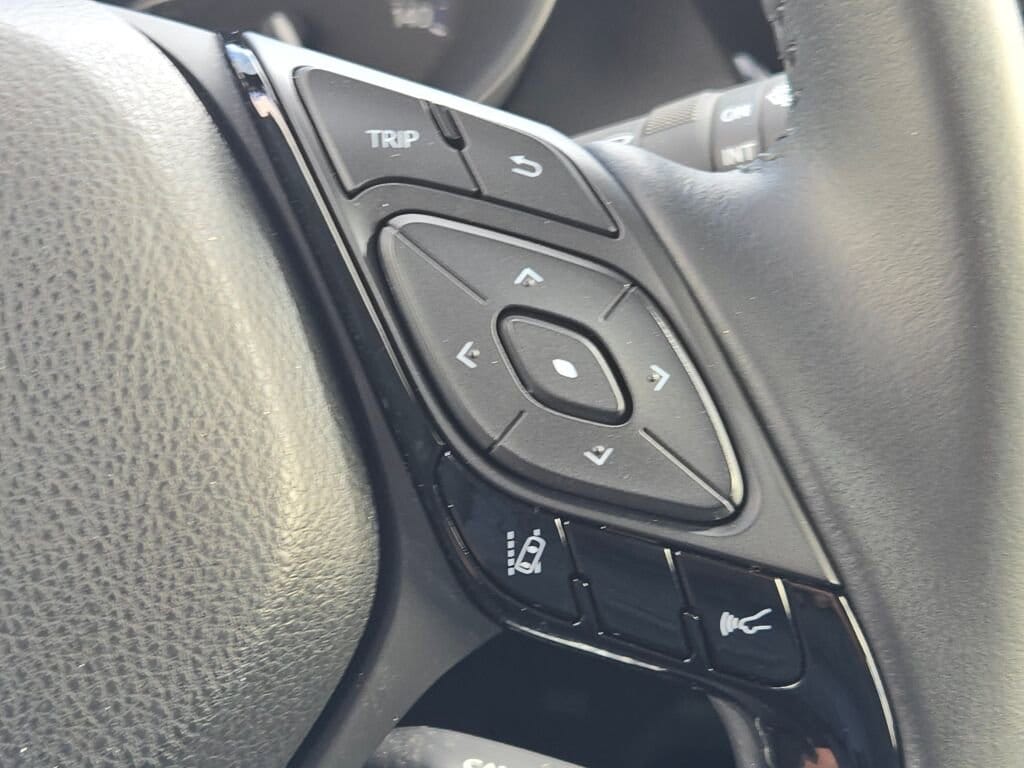 2021 TOYOTA C-HR - Image 28