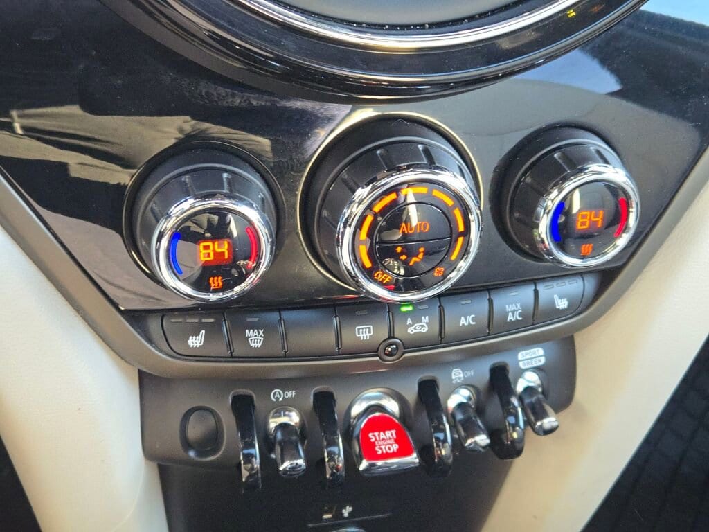 2019 MINI COUNTRYMAN - Image 26