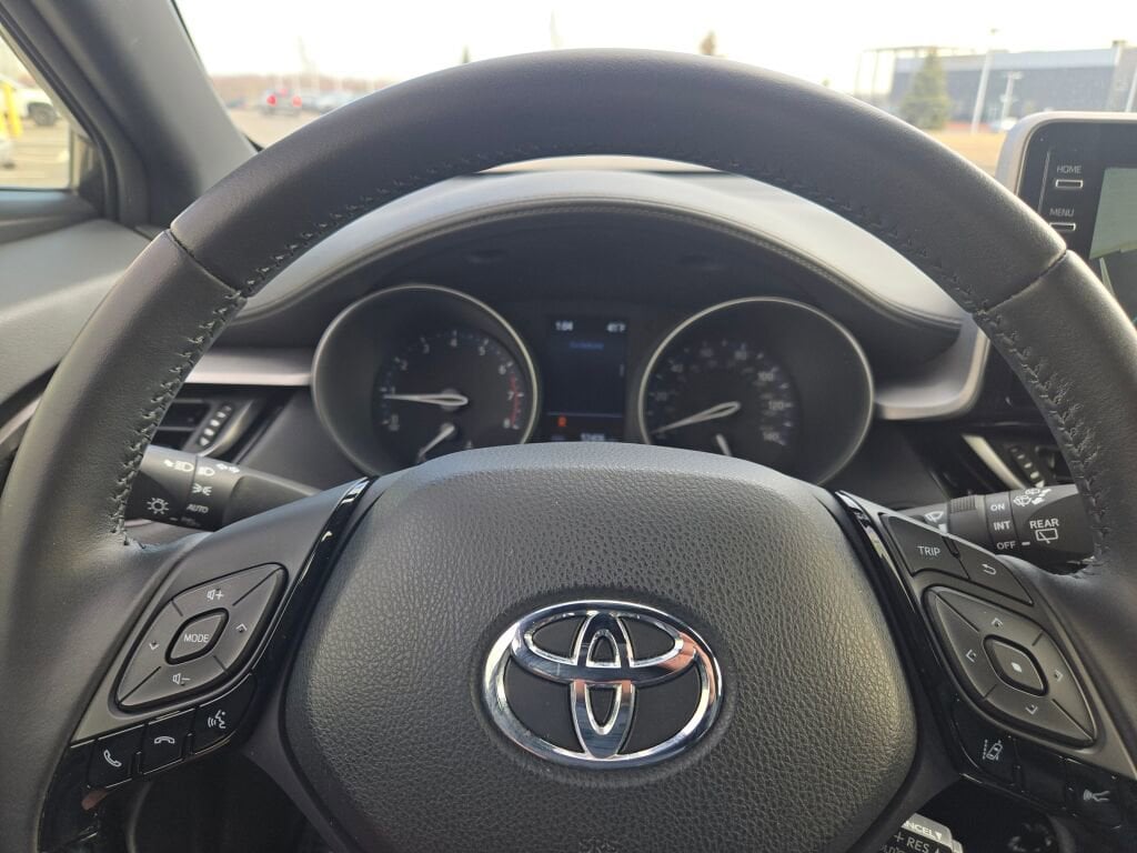 2021 TOYOTA C-HR - Image 29