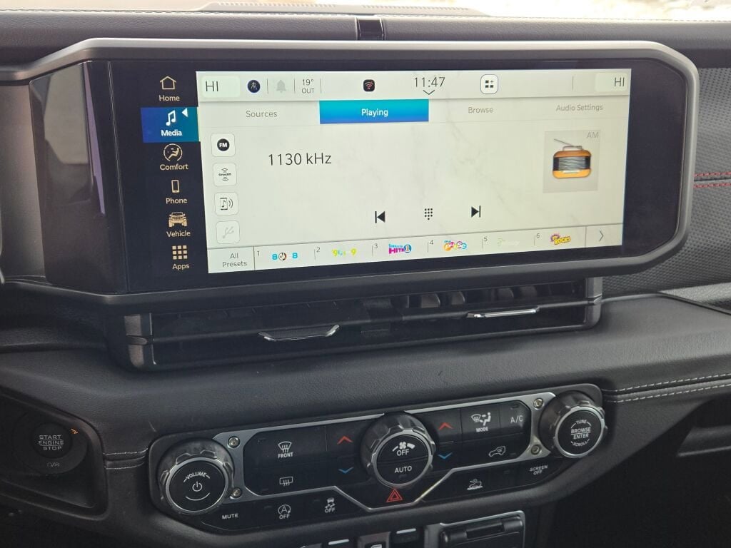 2025 JEEP WRANGLER - Image 24