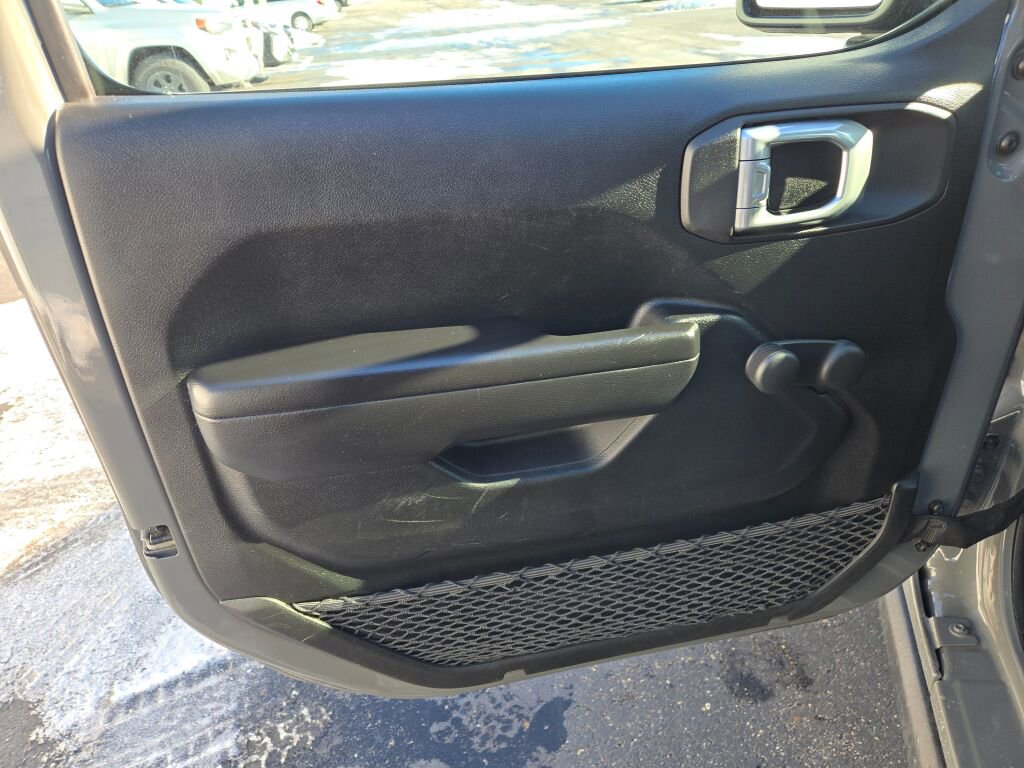 2021 JEEP WRANGLER - Image 19