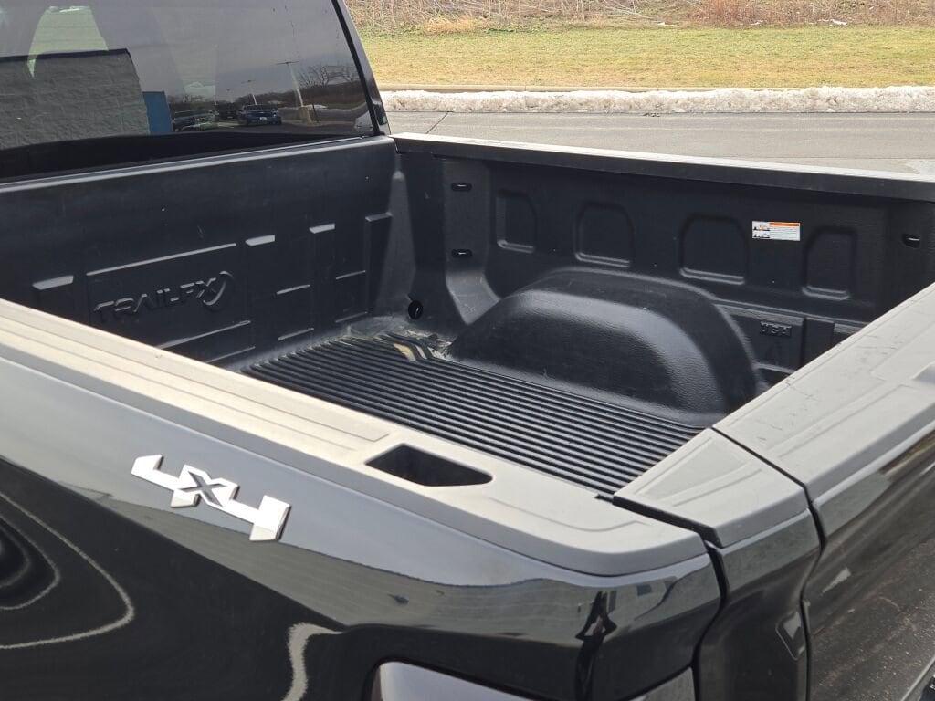 2025 GMC SIERRA - Image 14